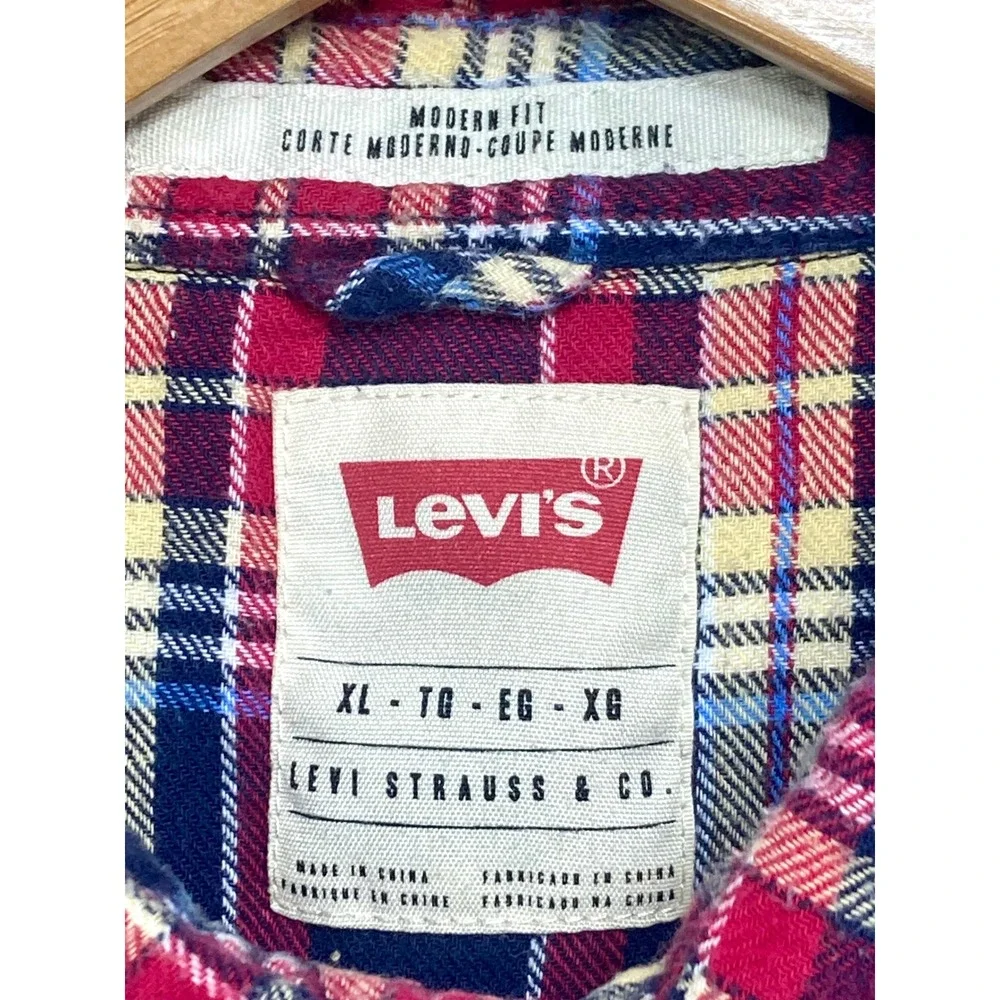 Levis Plaid Flannel Western Snap Button Shirt Mens XL Red Blue Modern Fit Cowboy